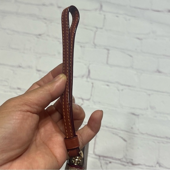 COACH Corner Zip Wristlet In Signature Canvas With Rexie Sticker Print NWT - Picture 9 of 14